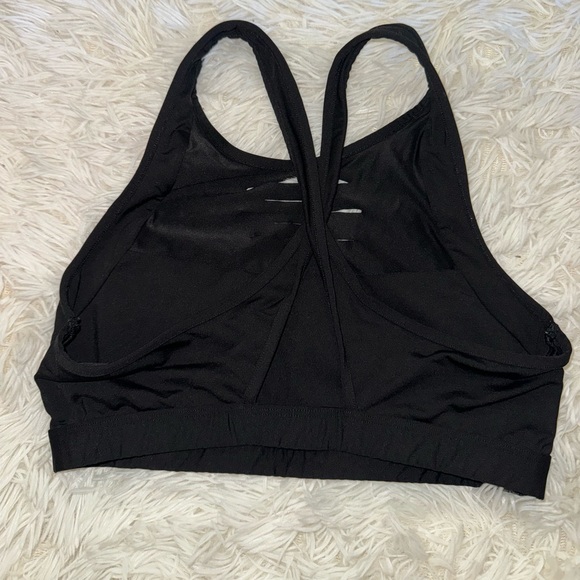 NWOT VS Pink Ultimate unlined sports bra with front slits and logo - Picture 2 of 6